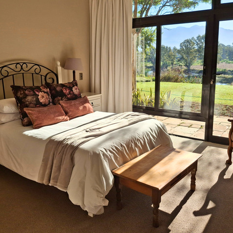 Guest Bedrooms 